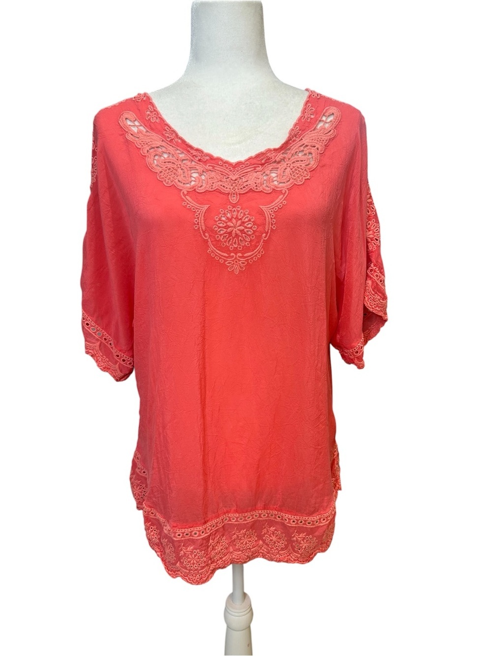 Johnny Was Coral Embroidered V-Neck Tunic size Small